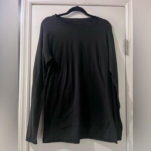 lululemon athletica Men's Dark Long Sleeve Tee